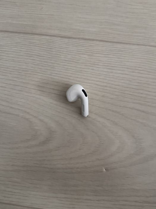 Наушник левое ухо airpods 4