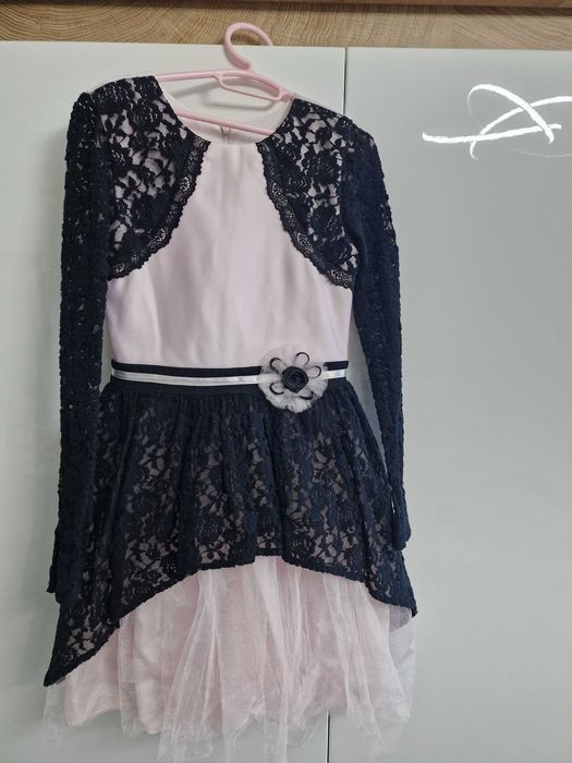 Дрехи за момиче 122-134