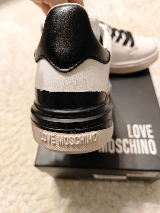 Love Moschino Сникърси