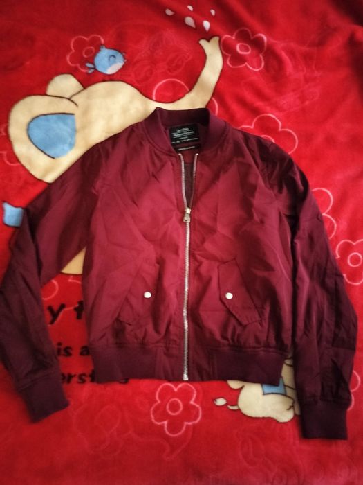 Geacă Nouă Bershka