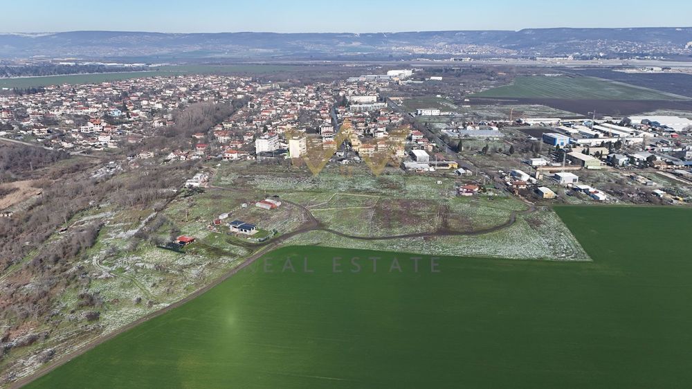 Парцел в с.Тополи, общ.Варна