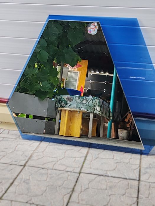 Зеркало в хорошем качестве