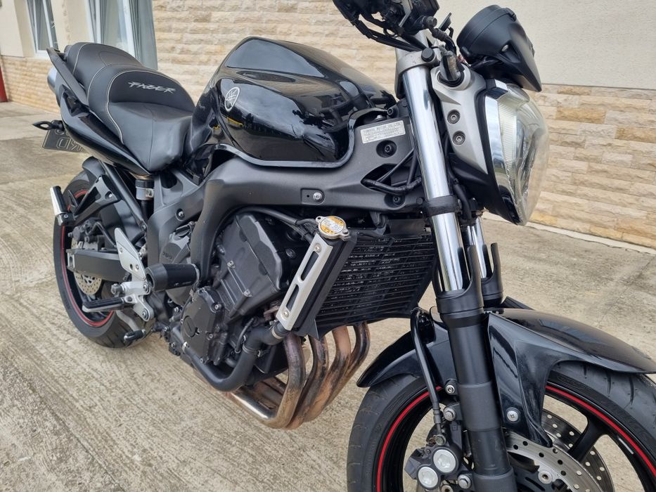 Yamaha FZ6 S2 Black edition