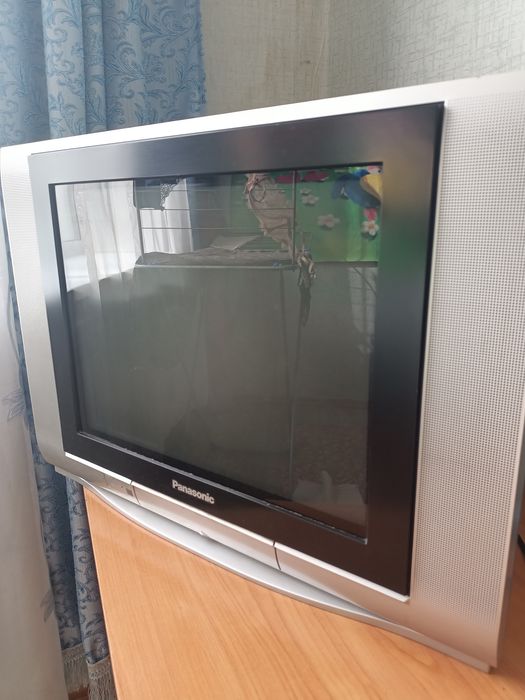 Panasonic colour TV