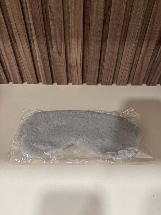 Плюшена маска за очи