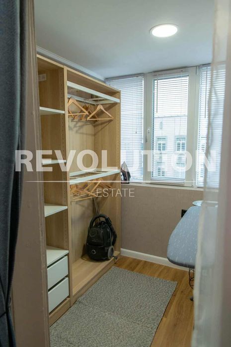 Дава се под наем Четиристаен апартамент в Варна, Център - 112 кв.м за 1495.83 € - Снимка #8