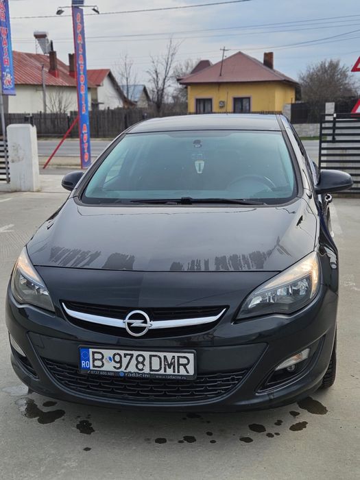 Opel Astra J  de vânzare