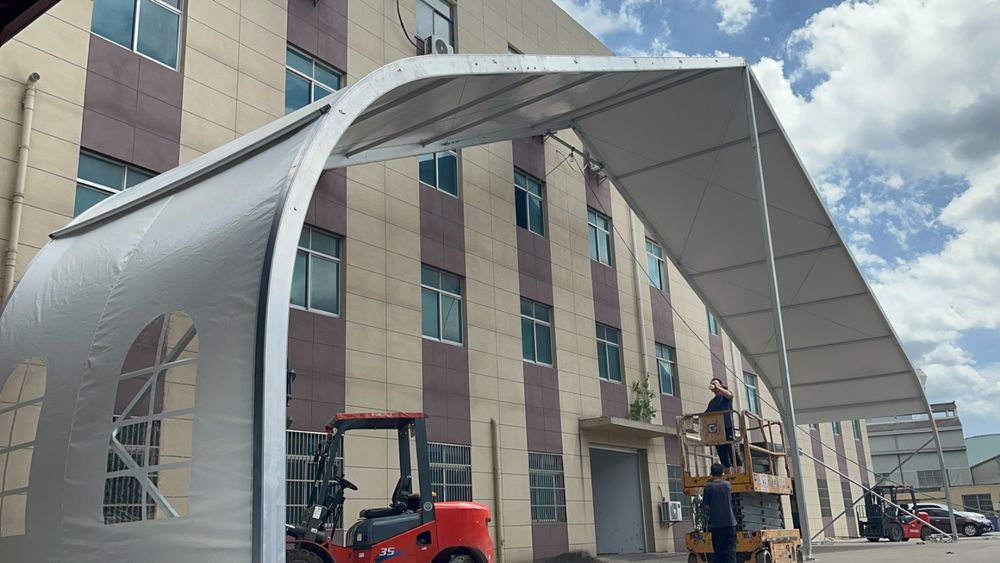 Corturi pentru evenimente ,hale industriale mobile , hale depozitare
