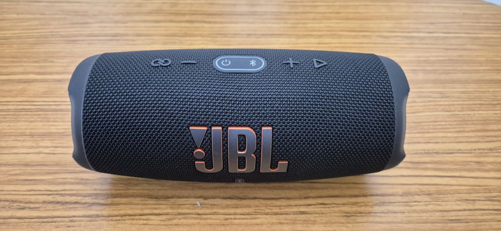 Boxă jbl charge 5, NOUĂ