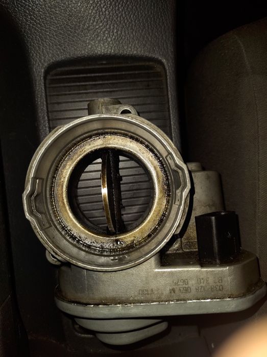 Vând  o piesa in stare buna