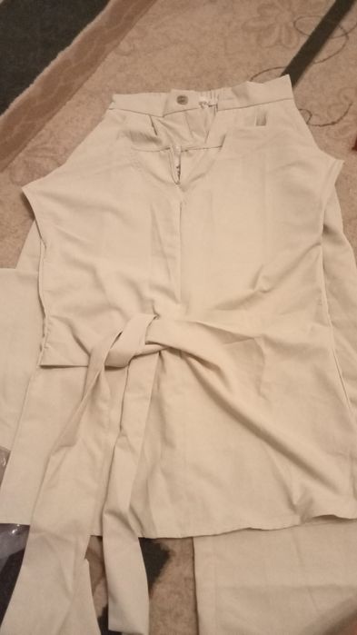 Модный, стильные одежды.