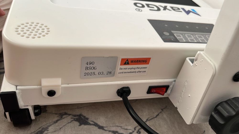 Продам беговую дорожку MaxGo-m50