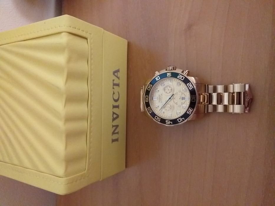 Ceas Invicta barbatesc