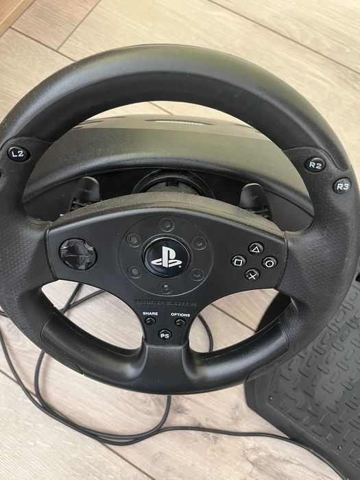 Play Station 4: Thrustmaster T80 Racing wheel
