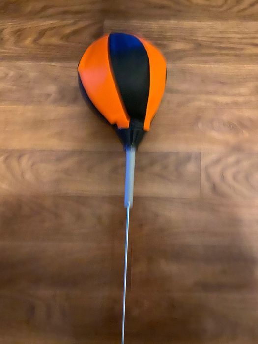 Продаю Боксёрские перчатки бука и грушу