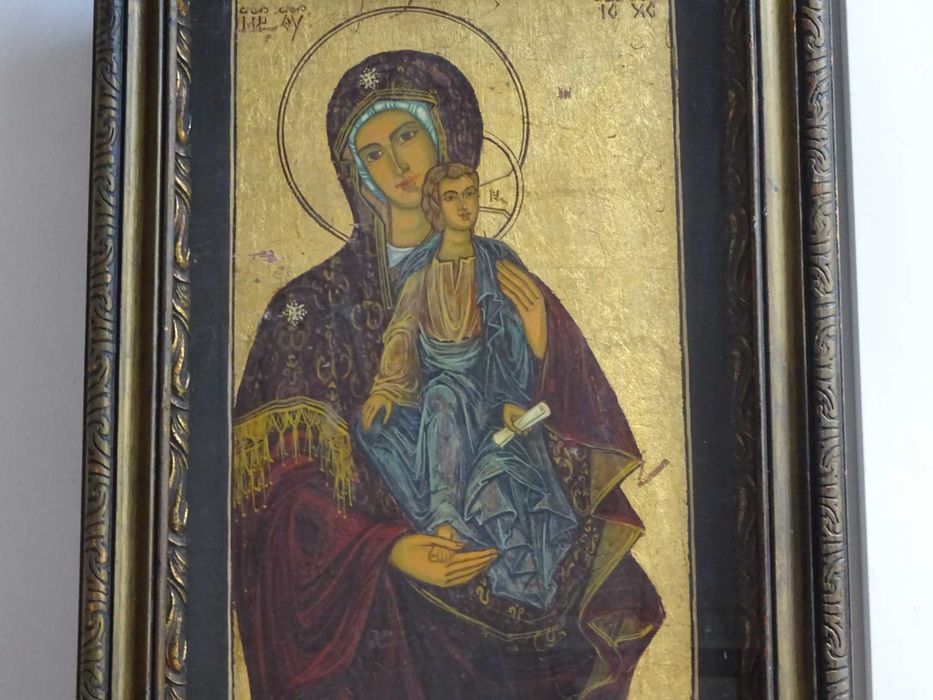 Icoana pe lemn ‘Maica Domnului cu Iisus Hristos’, deosebita