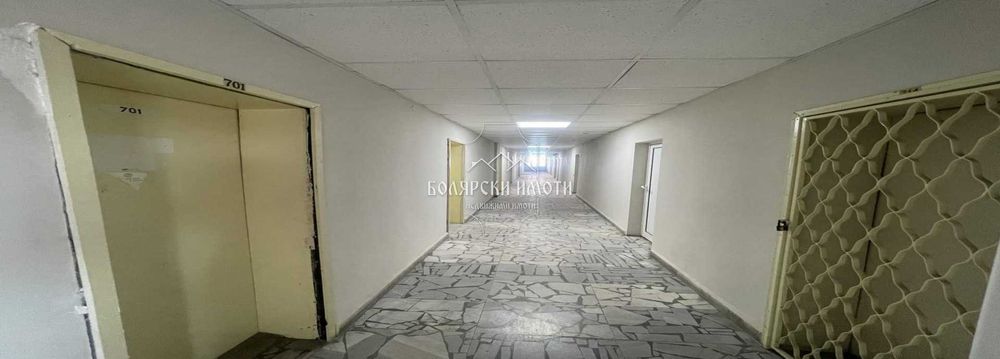 Продава се Офис в Велико Търново, Център - 816 кв.м за 569 €/кв.м - Снимка #1