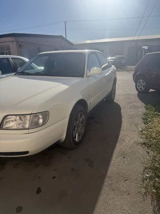 Срочно продам Audi A6 C4