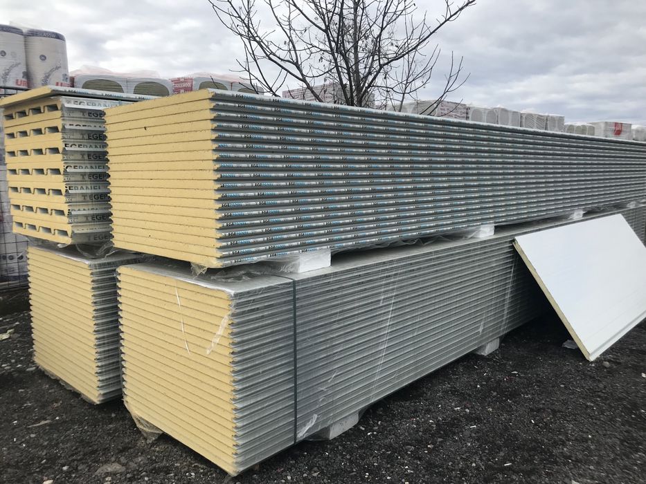 Panouri sandwich si accesorii