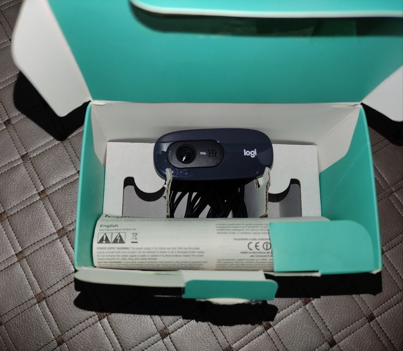 Веб-камера Logitech C270