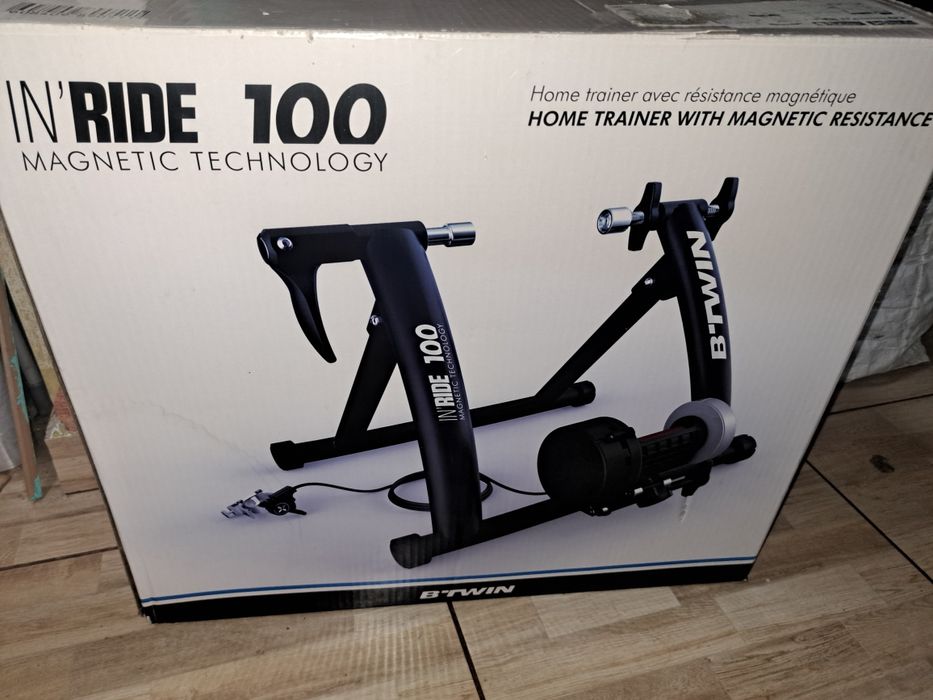 Vand stand bicicleta antrenament acasa magnetic.