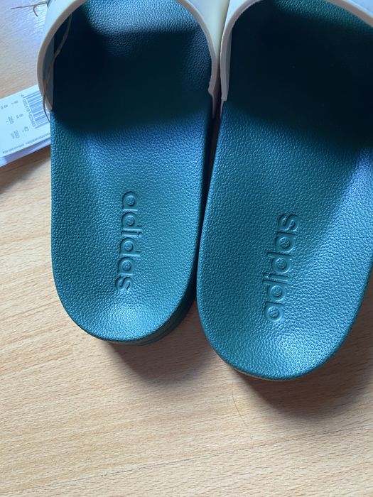 Adidas larime 40 Slapi papuci