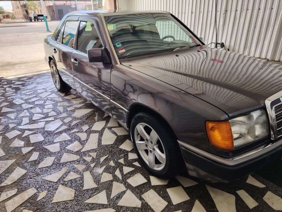 Мерседес 1991 года автомат