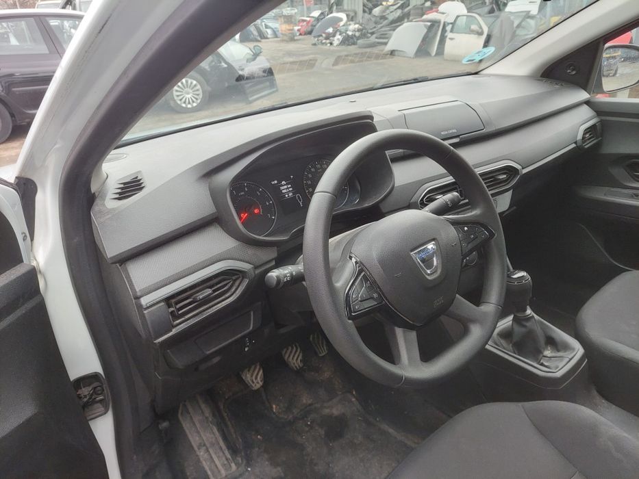 Dezmembram Dacia Sandero 3, an 2022, motor 1.0 tce, cutie manuala