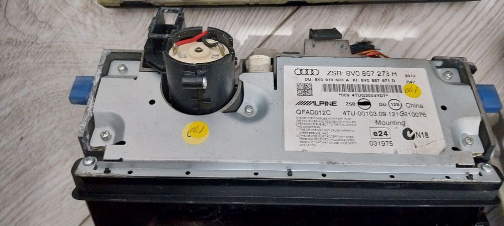 Vând display navigații Audi A3