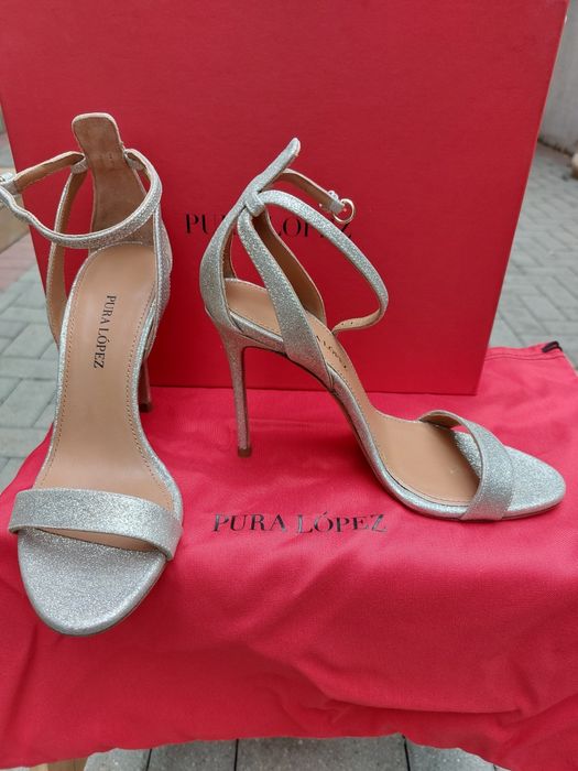Sandale argintii Pura Lopez din piele