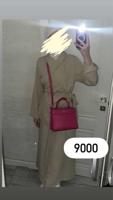 Продам вещи( платья, костюмы)