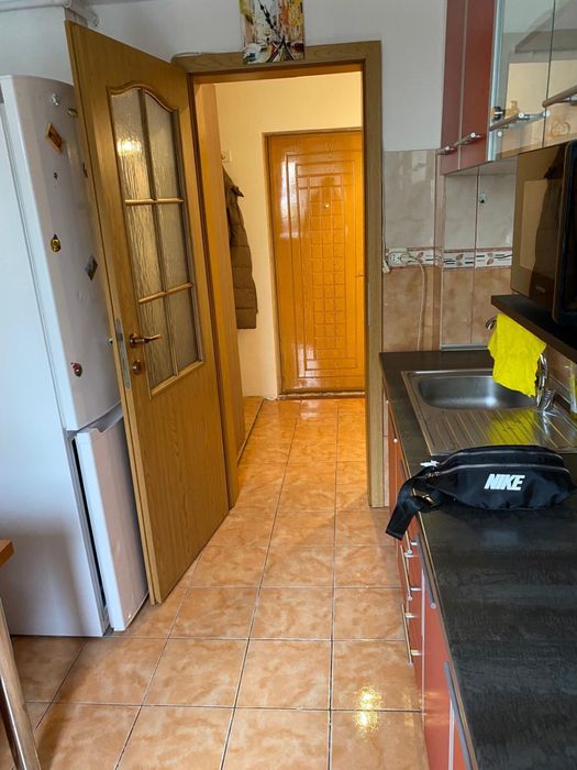 Particular -> inchirez ap 2 camere str. toamnei .