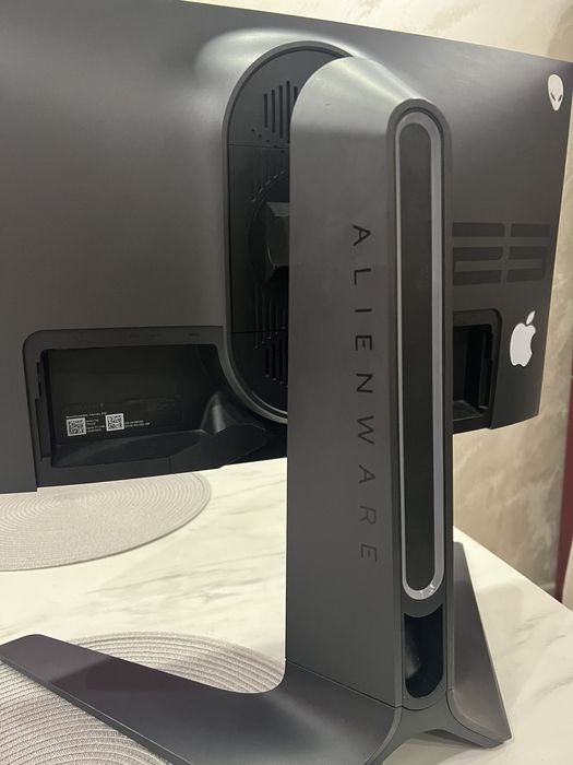 Alienware AW2720HF 27"