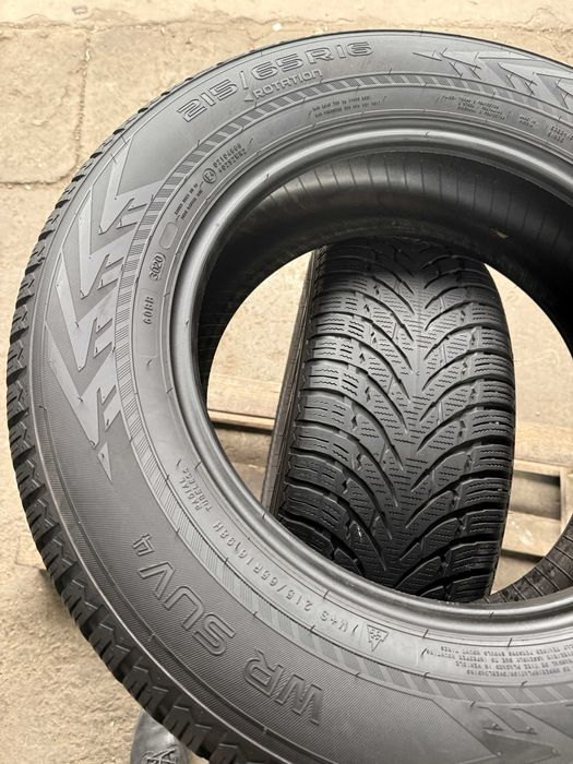 2x Anvelope iarna 215/65 r16 - Nokian VR SUV 4