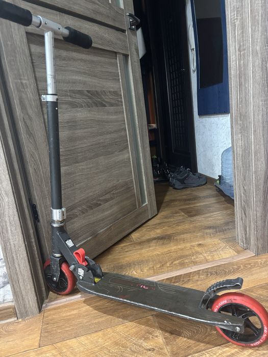 Продам самокат б/у