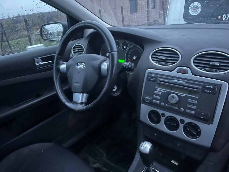 Dezmembrez ford focus 2 1.6 tdci