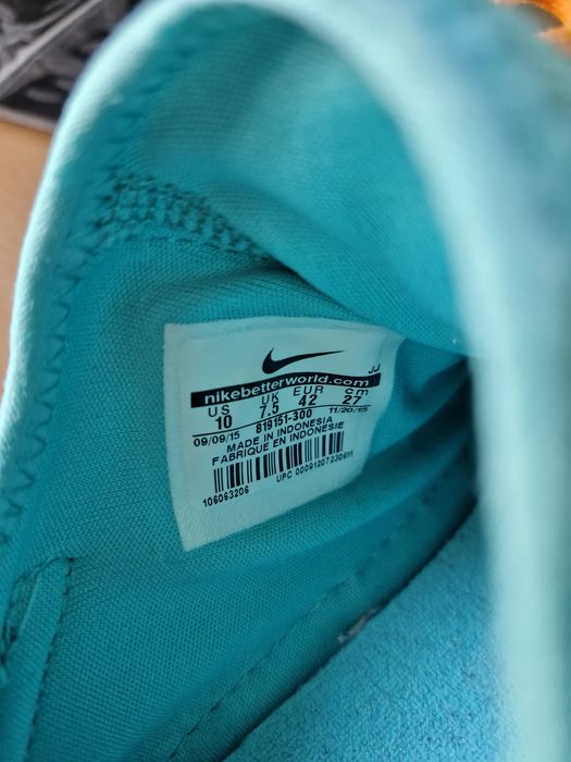 Продам кроссовки мужские NIKE б/у. 42 размер.