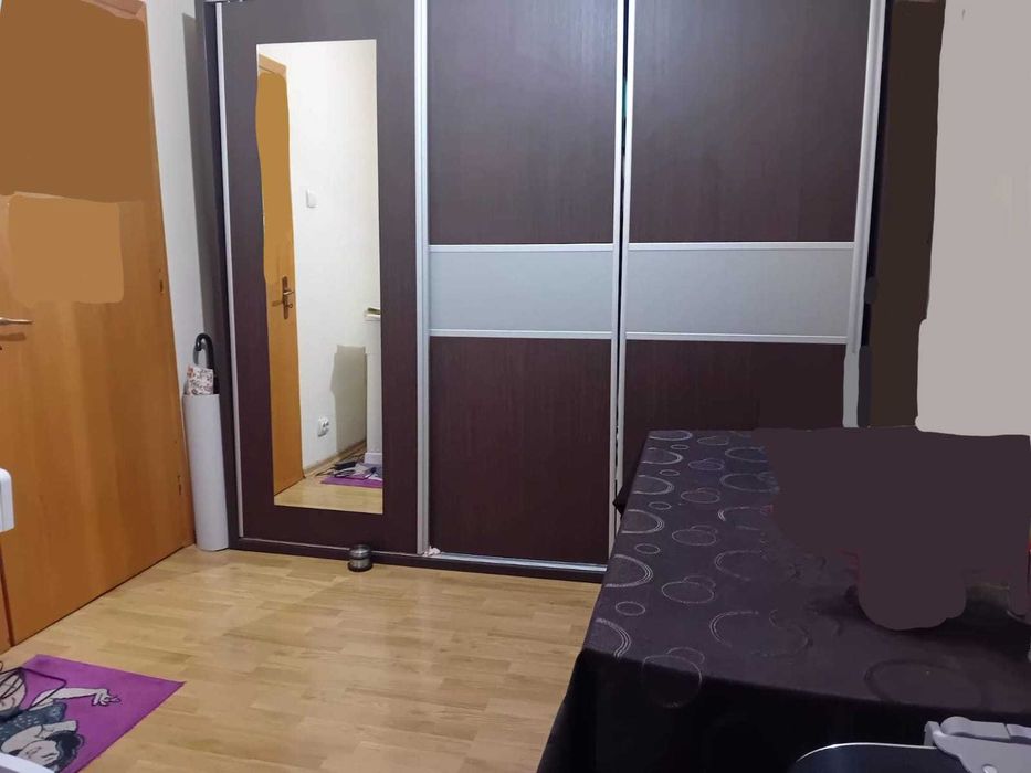 De vânzare APARTAMENT 4 camere în Târgoviște.