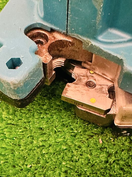 Makita DSC102 tije filetate