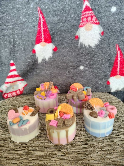 Ръчно изработени соеви свещички