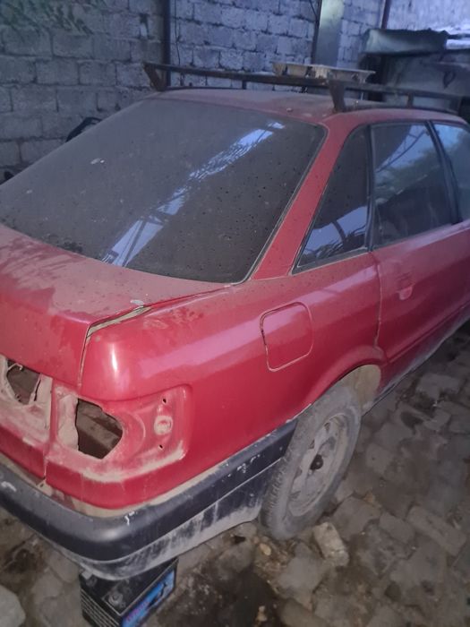 Продам запчасти от ауди 80 Б2