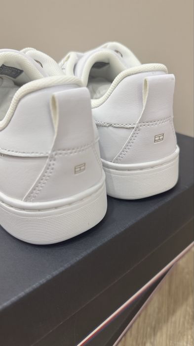 Кеды в наличии оригинал от Tommy