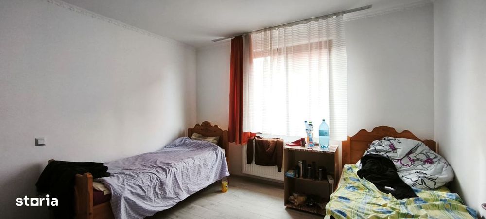 De inchiriat casa cu 6 camere in Cristesti