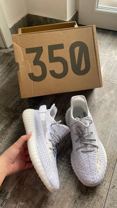 Yeezy 350 full white
