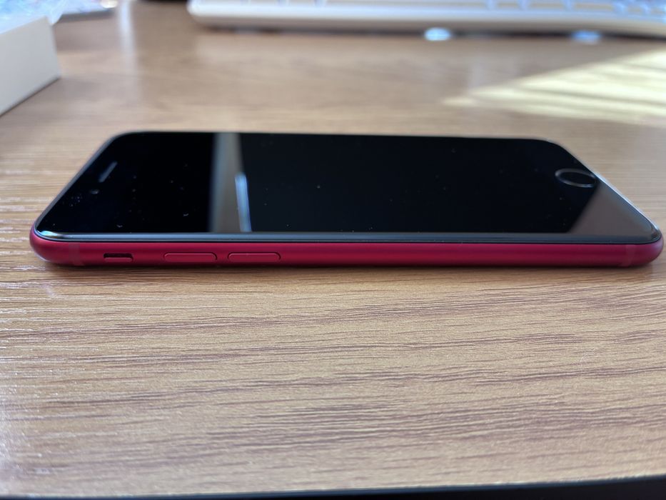 iPhone SE3 128 Гаранция 15 месеца