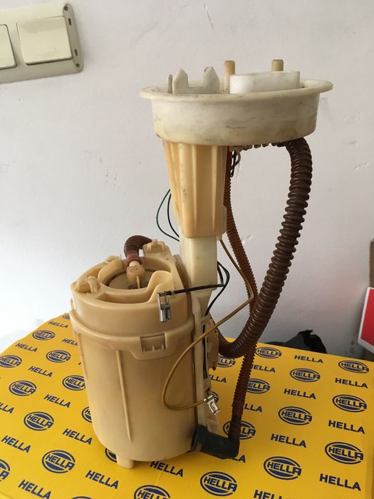 Бензинова помпа за ауди а4