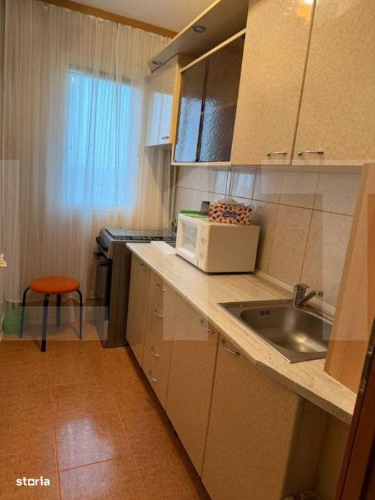Apartament cu 3 camere, geam la baie, Vlaicu