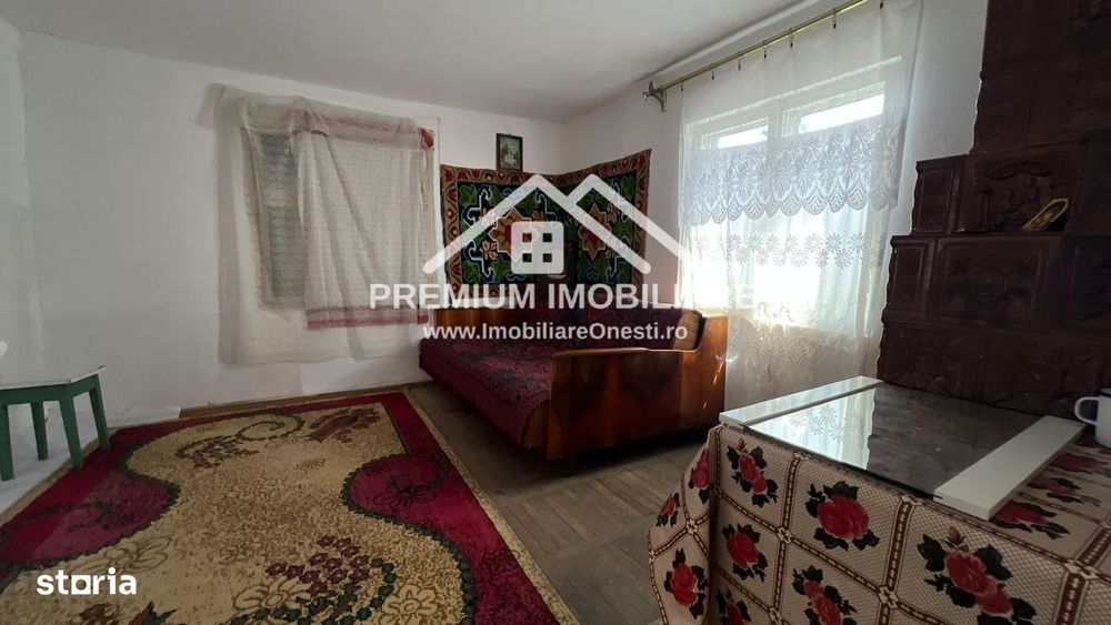 Casa batraneasca cu 1042 mp teren