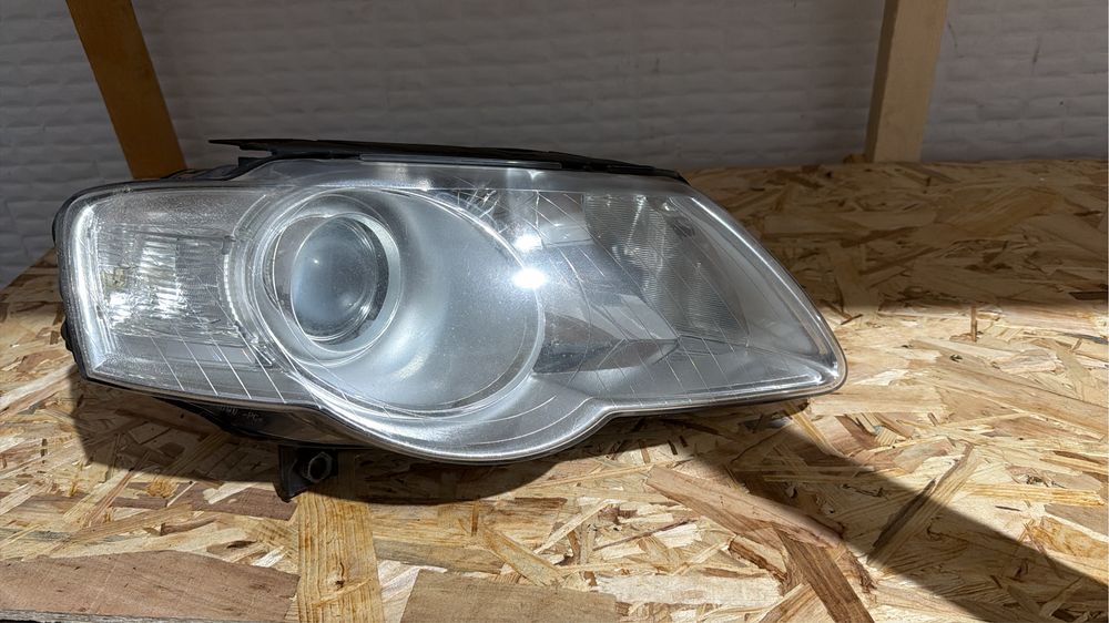 Far dreapta VW PASSAT B6 model cu halogen de europa volan stanga