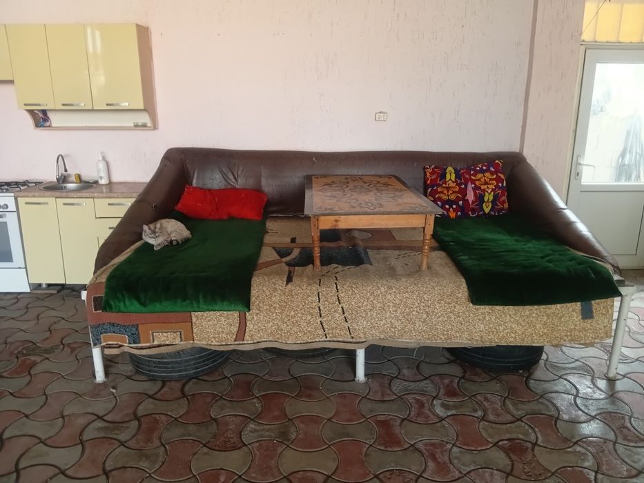 Продаётся топчан
